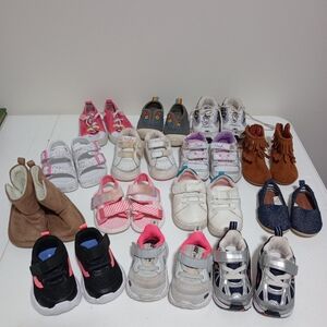 Allllll the shoes 😎👟🥿🩴